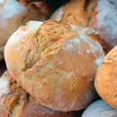 Крупный производитель хлеба в Петербурге перешел на российские ингредиенты